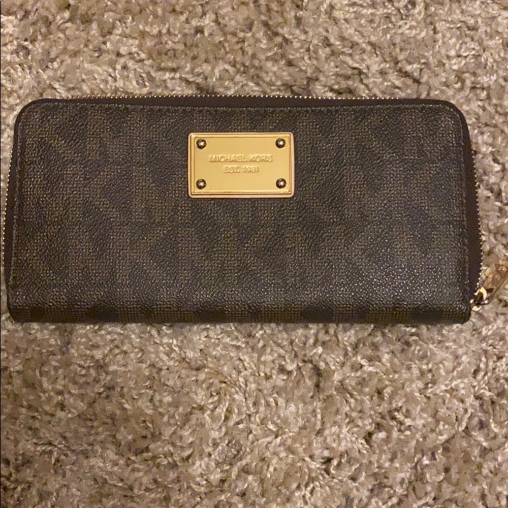 michael kors wallet